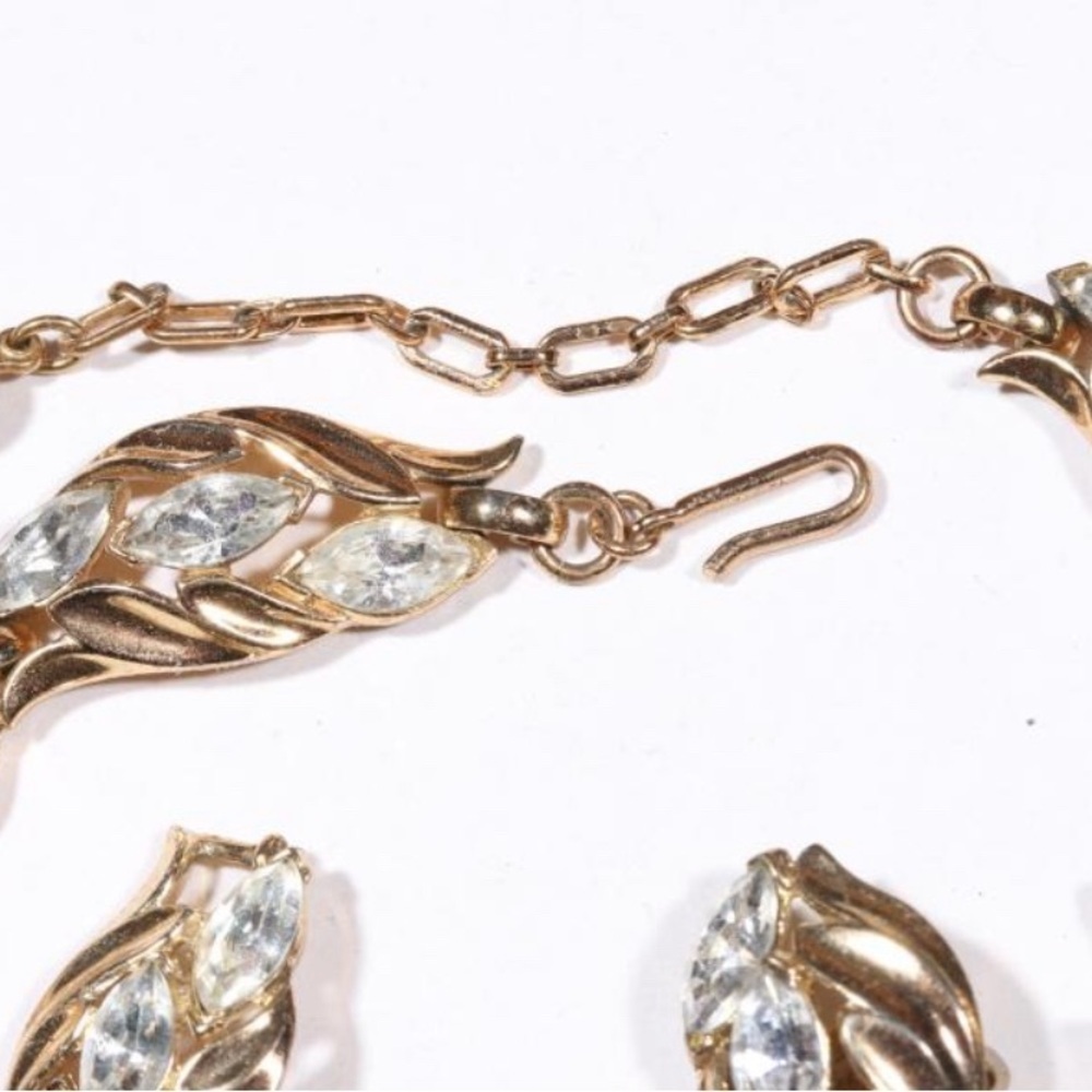 Twisted Gold and Silver Necklace and Earrings Set - Picture 5 of 7